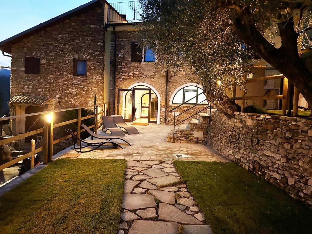 Alba Dachi Farm Appartement